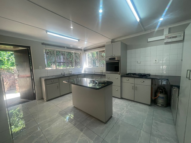 To Let 4 Bedroom Property for Rent in Clarendon KwaZulu-Natal