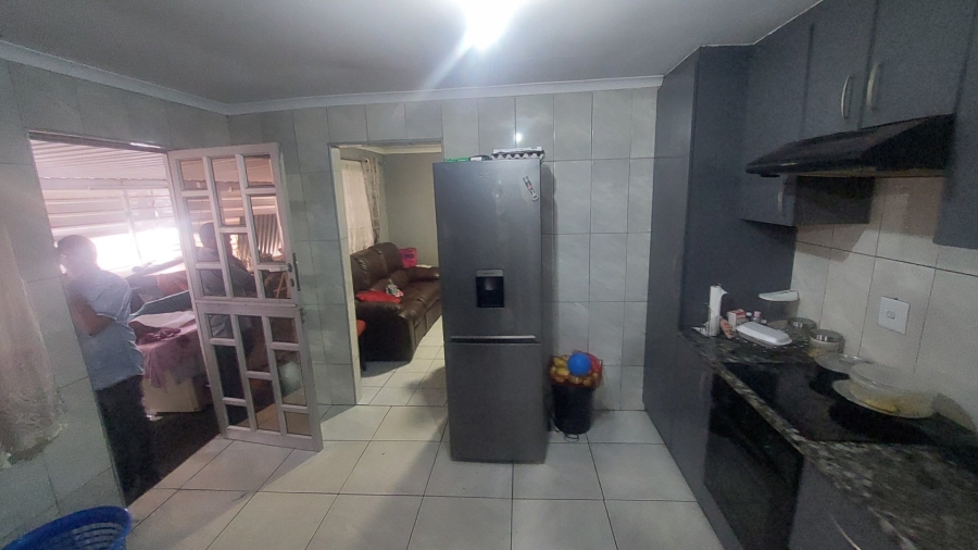 To Let 2 Bedroom Property for Rent in Merebank East KwaZulu-Natal
