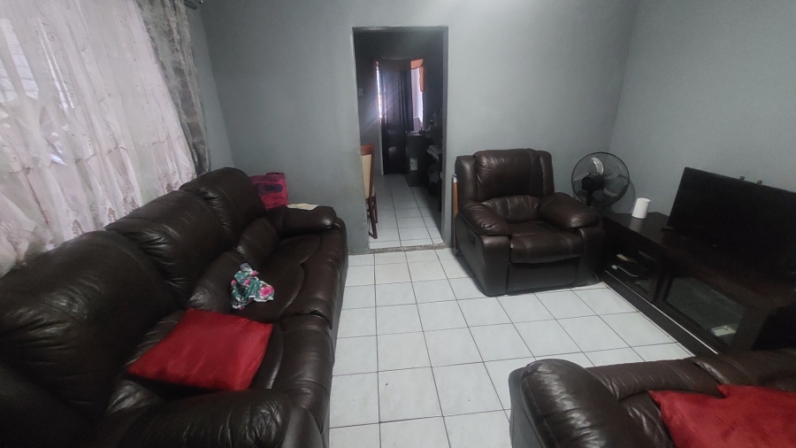 To Let 2 Bedroom Property for Rent in Merebank East KwaZulu-Natal