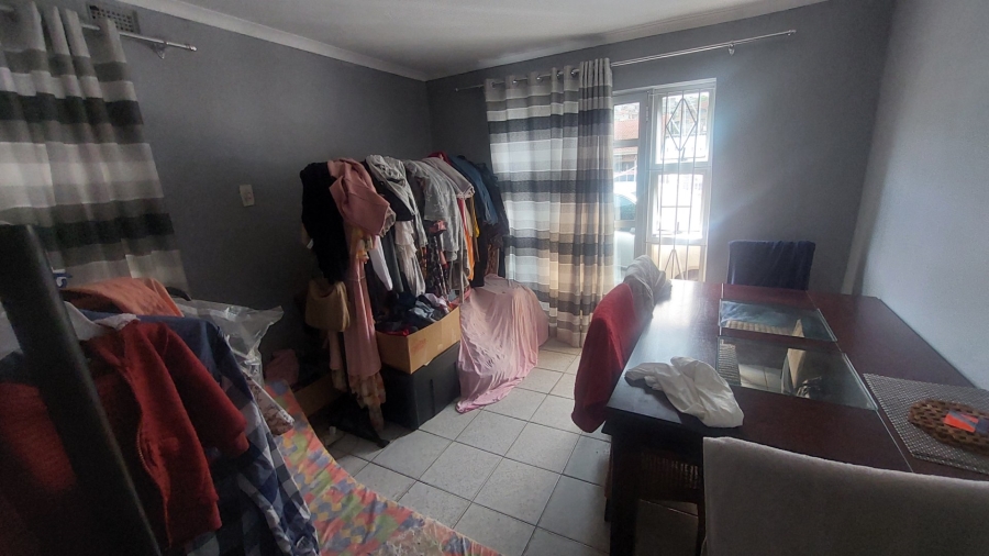 To Let 2 Bedroom Property for Rent in Merebank East KwaZulu-Natal