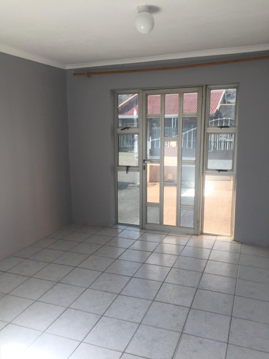 To Let 2 Bedroom Property for Rent in Merebank East KwaZulu-Natal