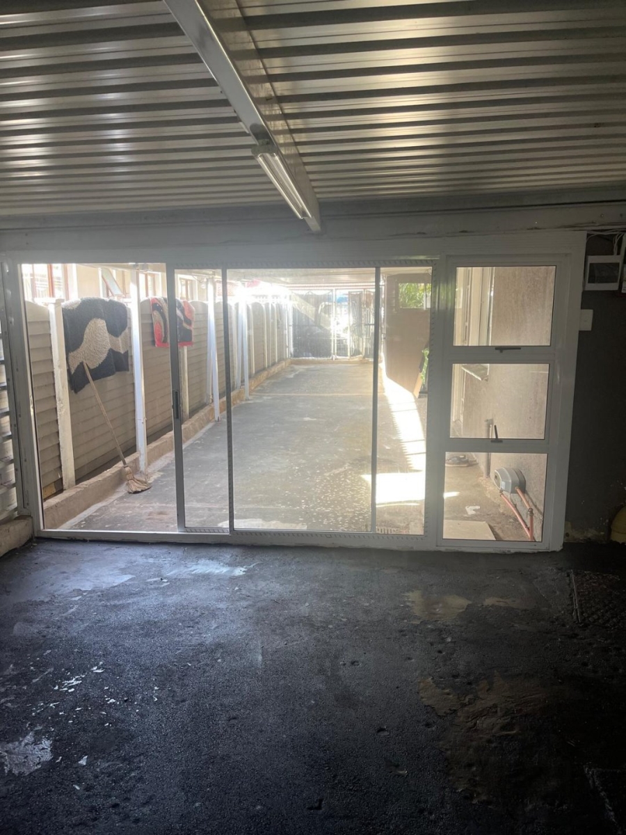 To Let 2 Bedroom Property for Rent in Merebank East KwaZulu-Natal