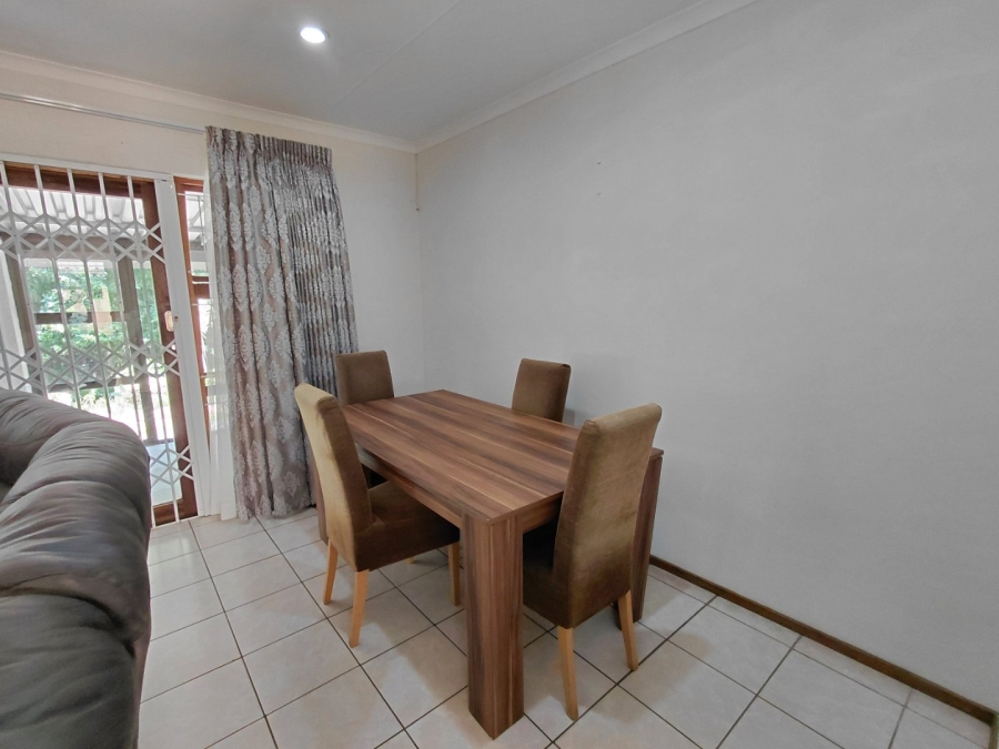 3 Bedroom Property for Sale in Umtentweni KwaZulu-Natal