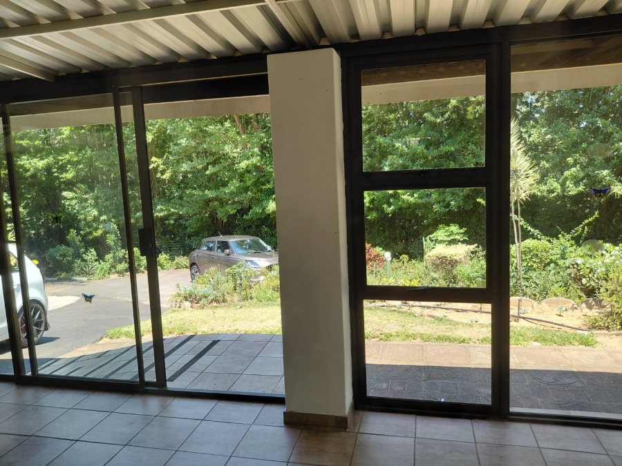 3 Bedroom Property for Sale in Umtentweni KwaZulu-Natal