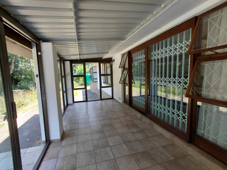 3 Bedroom Property for Sale in Umtentweni KwaZulu-Natal