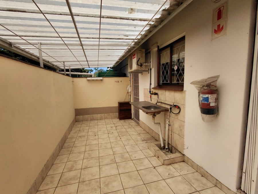 3 Bedroom Property for Sale in Umtentweni KwaZulu-Natal