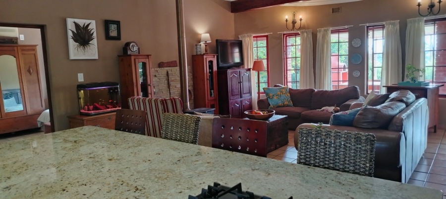 4 Bedroom Property for Sale in Monteseel KwaZulu-Natal