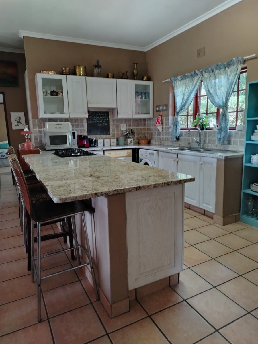 4 Bedroom Property for Sale in Monteseel KwaZulu-Natal