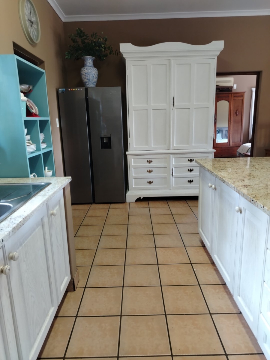 4 Bedroom Property for Sale in Monteseel KwaZulu-Natal