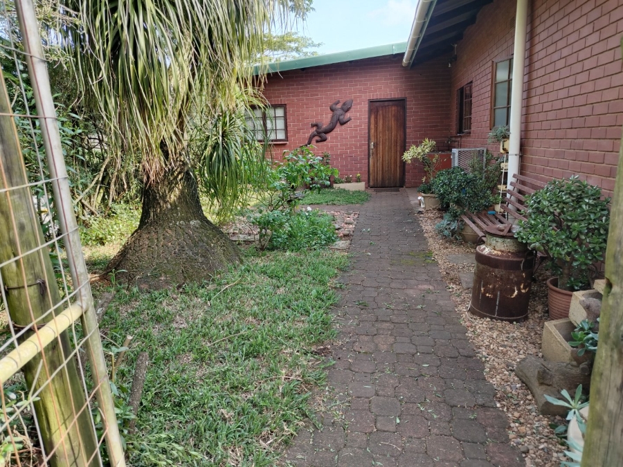 4 Bedroom Property for Sale in Monteseel KwaZulu-Natal