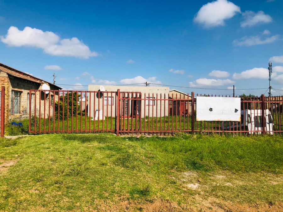  Bedroom Property for Sale in Osizweni KwaZulu-Natal