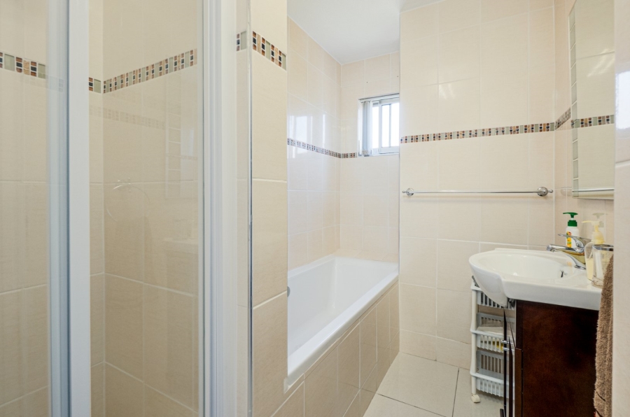 3 Bedroom Property for Sale in Amanzimtoti KwaZulu-Natal