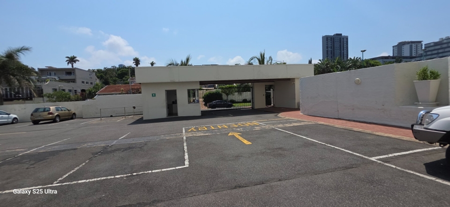 To Let 3 Bedroom Property for Rent in Umhlanga KwaZulu-Natal