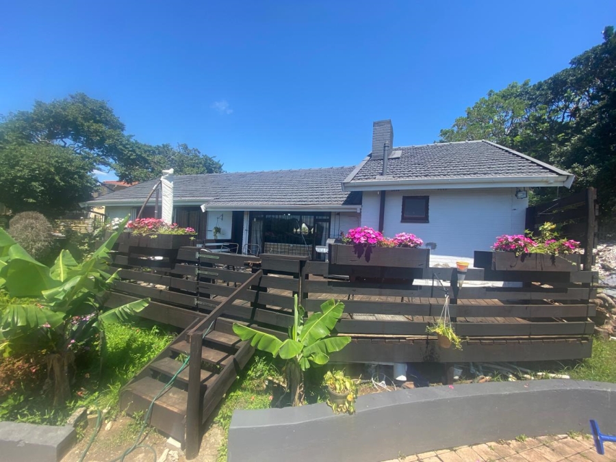 4 Bedroom Property for Sale in Uvongo KwaZulu-Natal