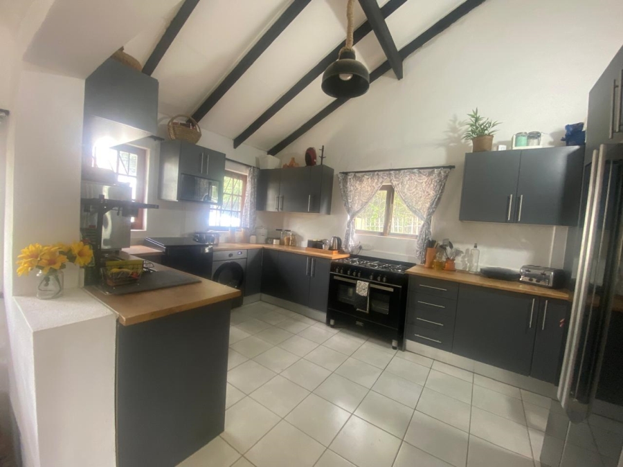 4 Bedroom Property for Sale in Uvongo KwaZulu-Natal