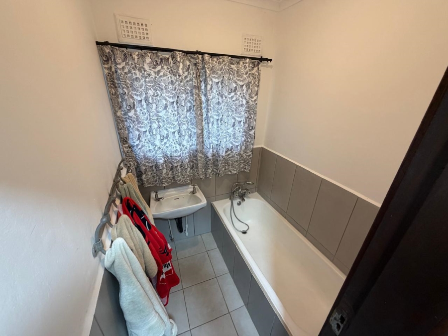 4 Bedroom Property for Sale in Uvongo KwaZulu-Natal