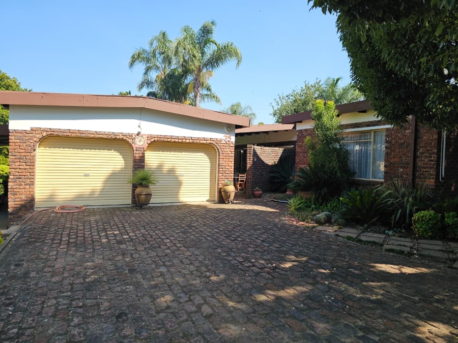 3 Bedroom Property for Sale in Aviary Hill KwaZulu-Natal
