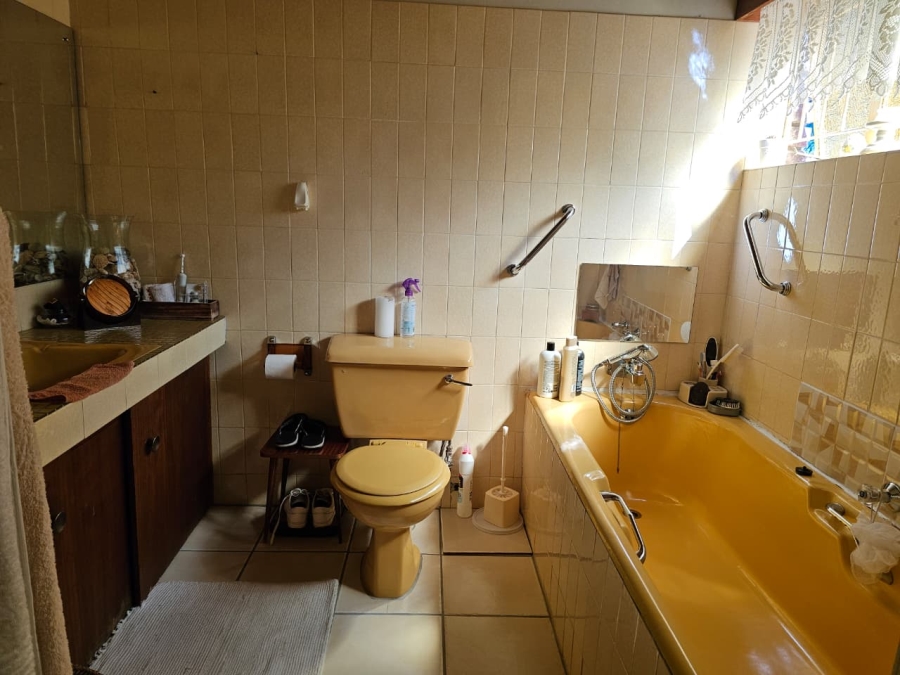 3 Bedroom Property for Sale in Aviary Hill KwaZulu-Natal