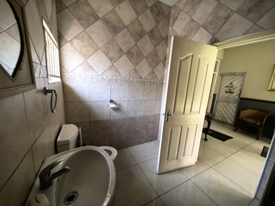 To Let commercial Property for Rent in Morningside KwaZulu-Natal