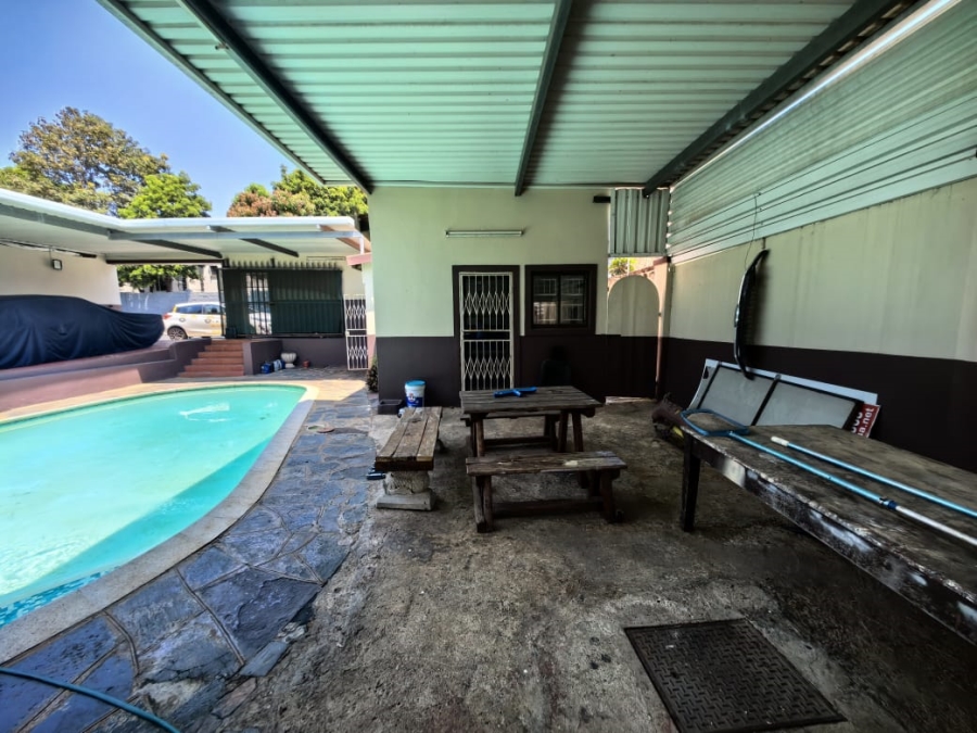 To Let commercial Property for Rent in Morningside KwaZulu-Natal