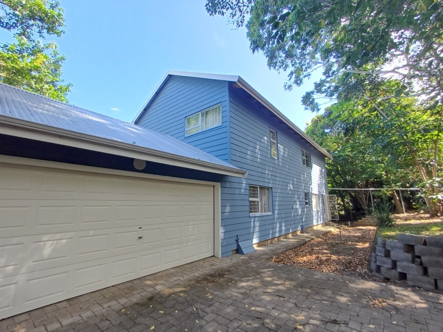 To Let 4 Bedroom Property for Rent in Southbroom KwaZulu-Natal