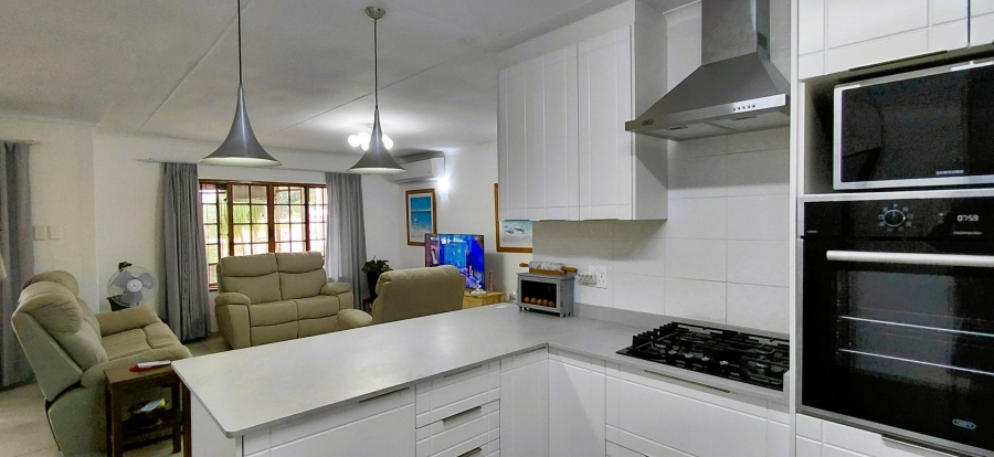 3 Bedroom Property for Sale in Southport KwaZulu-Natal