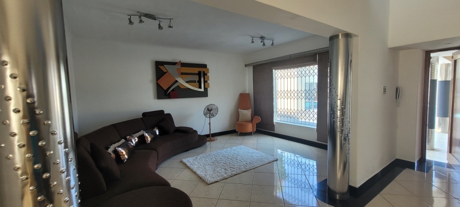 4 Bedroom Property for Sale in Oslo Beach KwaZulu-Natal