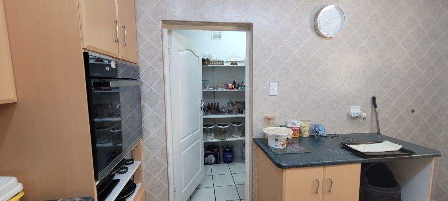 4 Bedroom Property for Sale in Oslo Beach KwaZulu-Natal