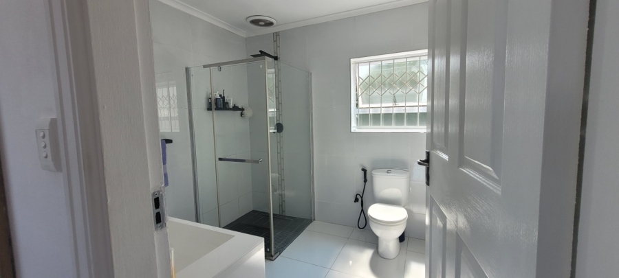 4 Bedroom Property for Sale in Oslo Beach KwaZulu-Natal