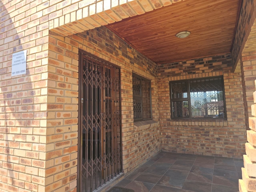 3 Bedroom Property for Sale in Lennoxton KwaZulu-Natal