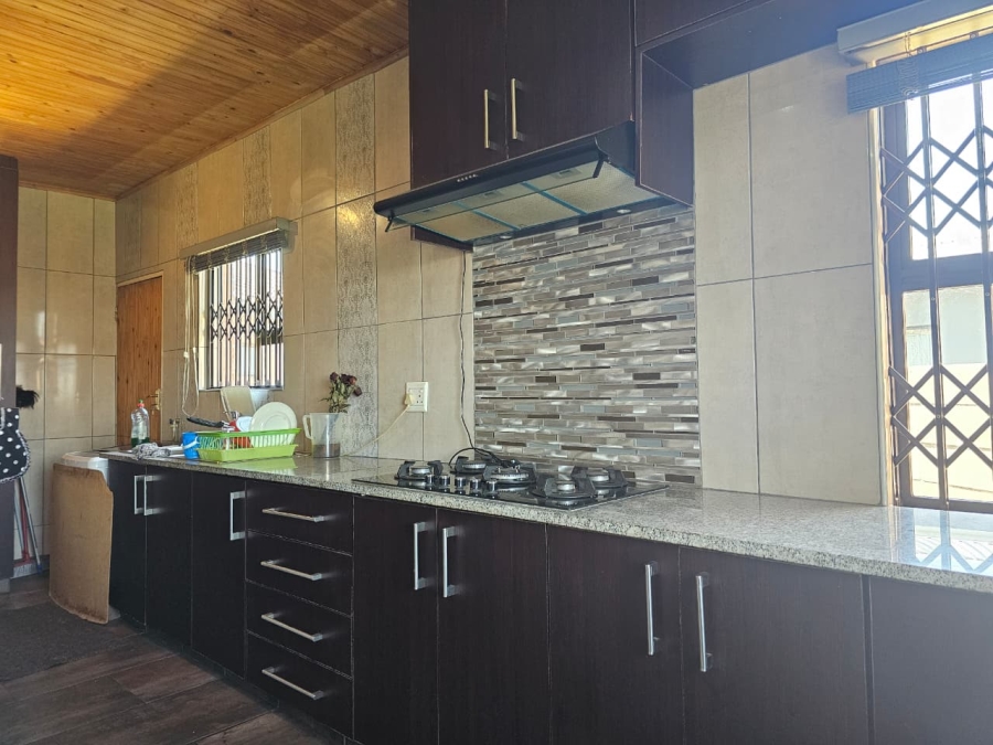 3 Bedroom Property for Sale in Lennoxton KwaZulu-Natal