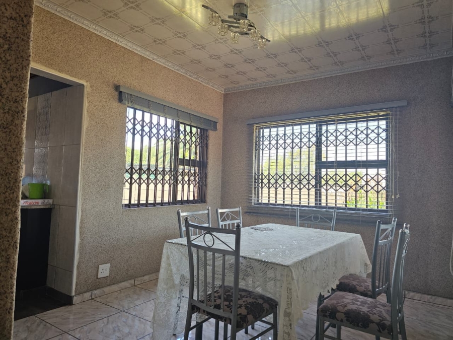 3 Bedroom Property for Sale in Lennoxton KwaZulu-Natal