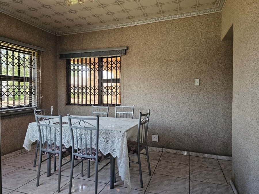 3 Bedroom Property for Sale in Lennoxton KwaZulu-Natal