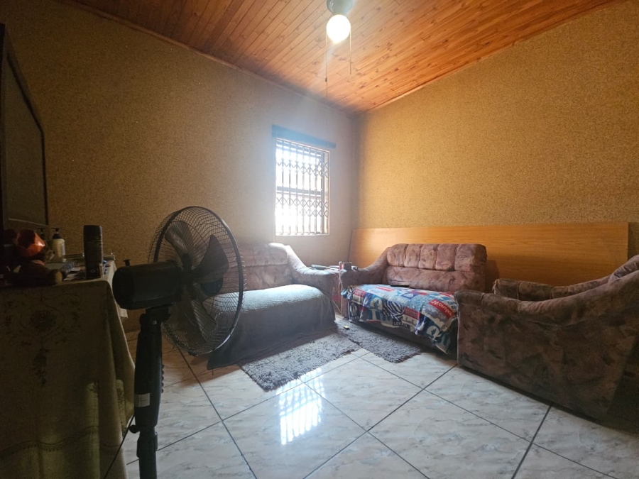 3 Bedroom Property for Sale in Lennoxton KwaZulu-Natal