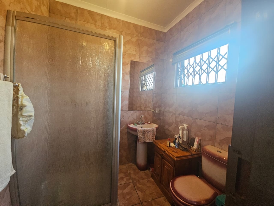 3 Bedroom Property for Sale in Lennoxton KwaZulu-Natal