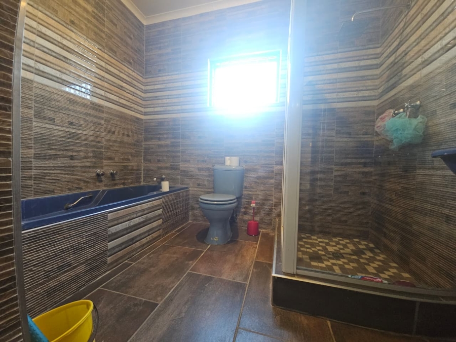 3 Bedroom Property for Sale in Lennoxton KwaZulu-Natal