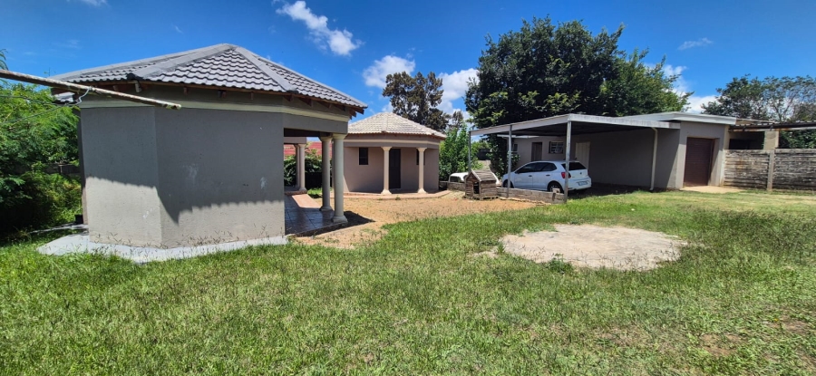 4 Bedroom Property for Sale in Ncandu Park KwaZulu-Natal