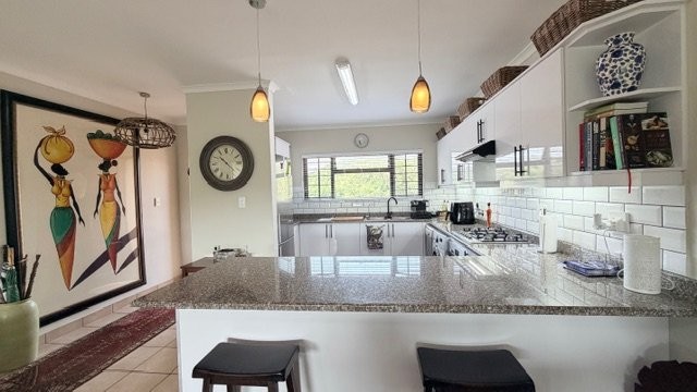 4 Bedroom Property for Sale in St Michaels On Sea KwaZulu-Natal
