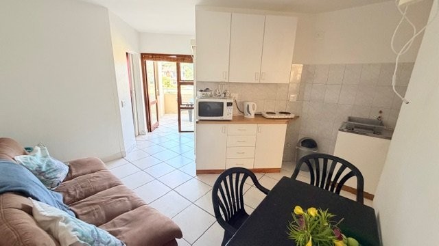 2 Bedroom Property for Sale in Uvongo KwaZulu-Natal