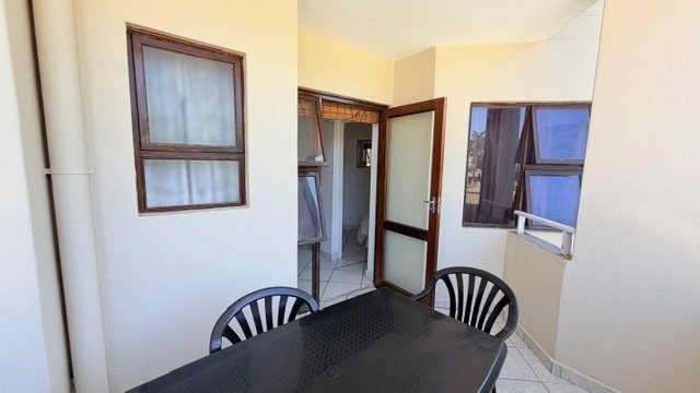 2 Bedroom Property for Sale in Uvongo KwaZulu-Natal