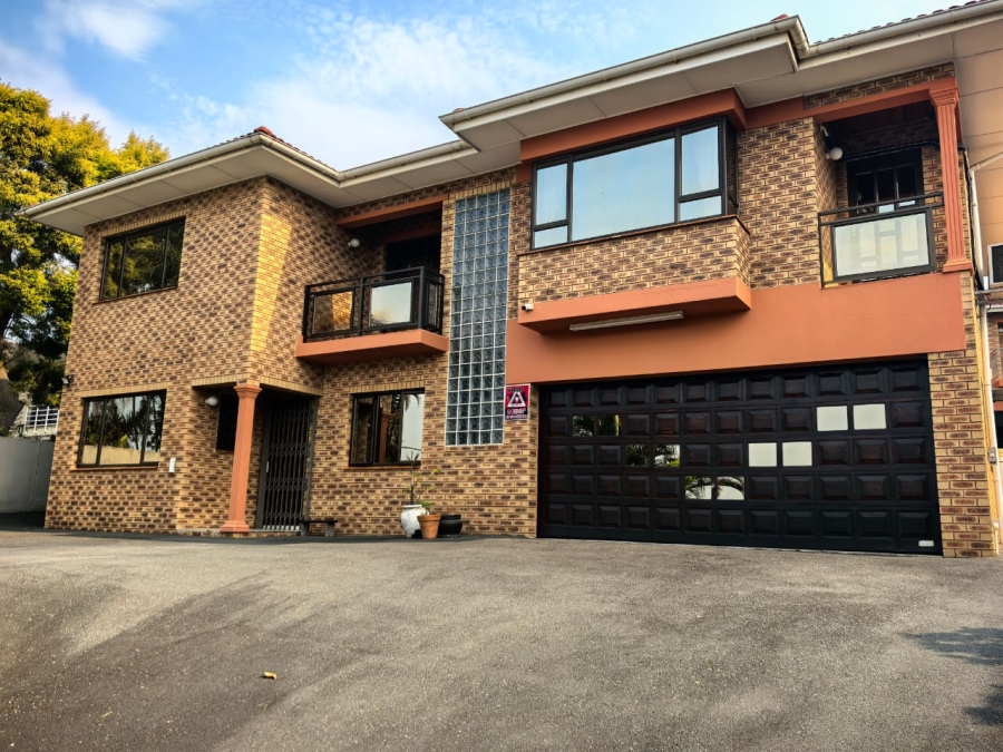 5 Bedroom Property for Sale in Reservoir Hills KwaZulu-Natal