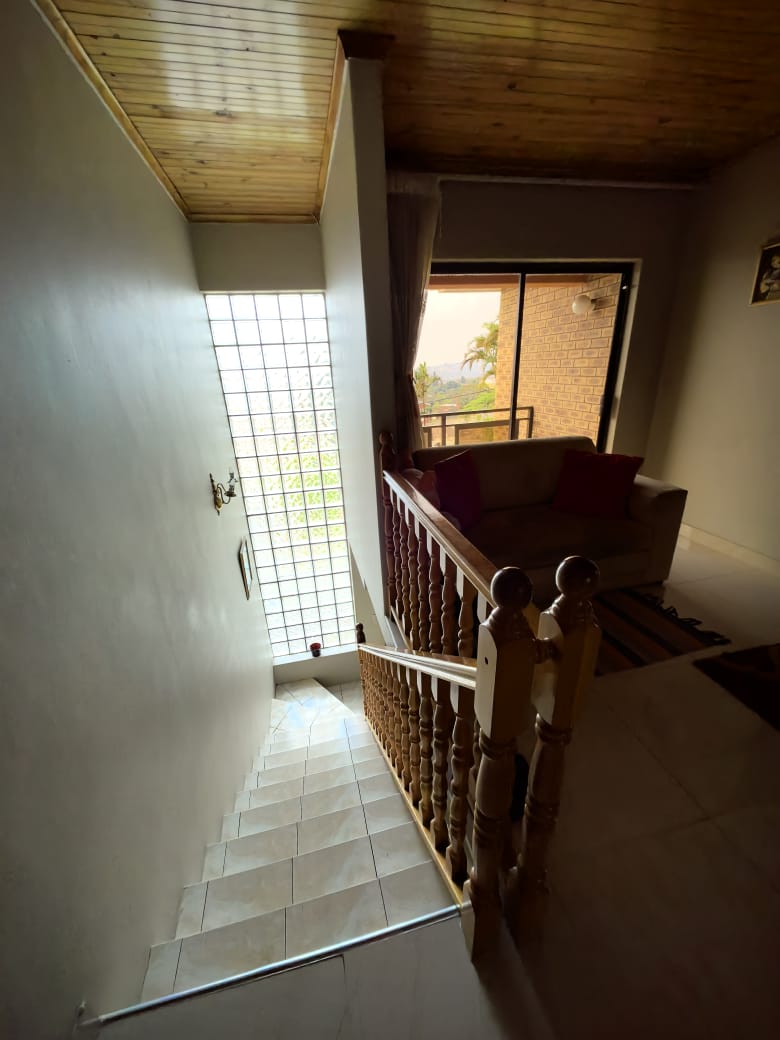 5 Bedroom Property for Sale in Reservoir Hills KwaZulu-Natal