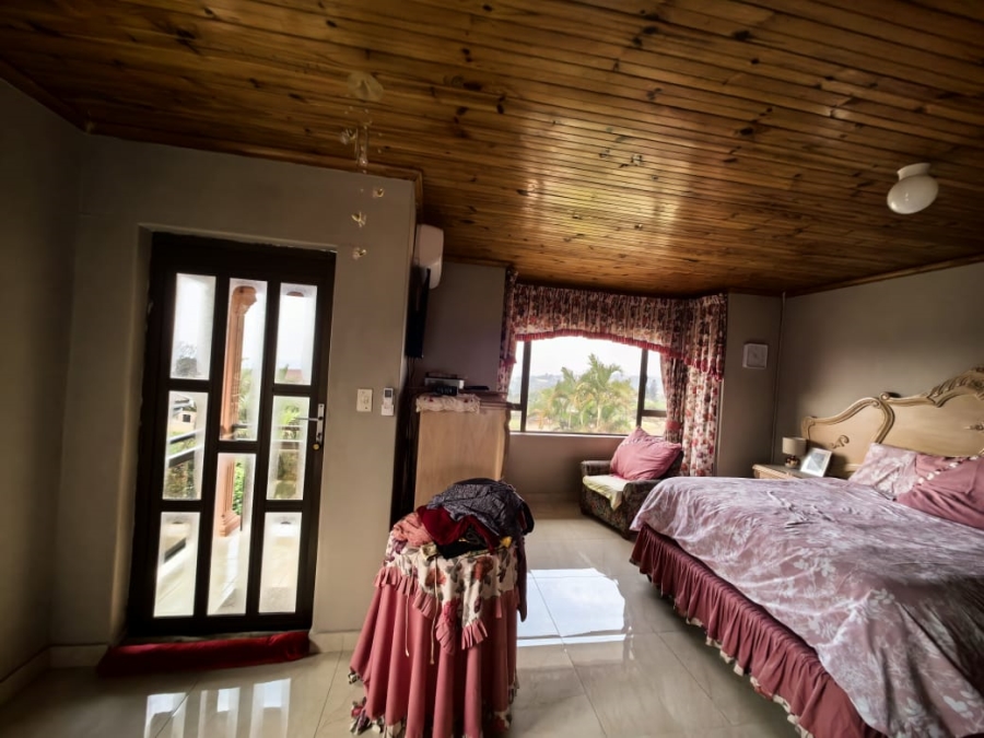 5 Bedroom Property for Sale in Reservoir Hills KwaZulu-Natal