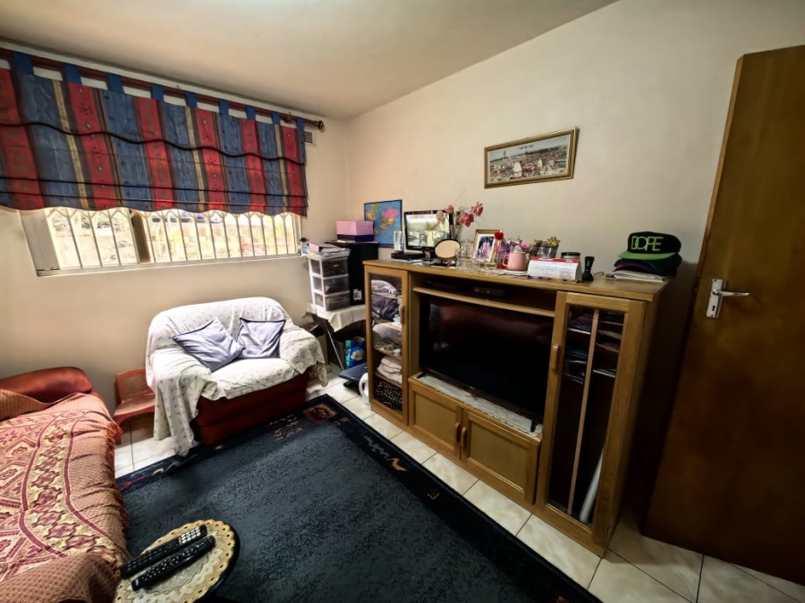 5 Bedroom Property for Sale in Reservoir Hills KwaZulu-Natal