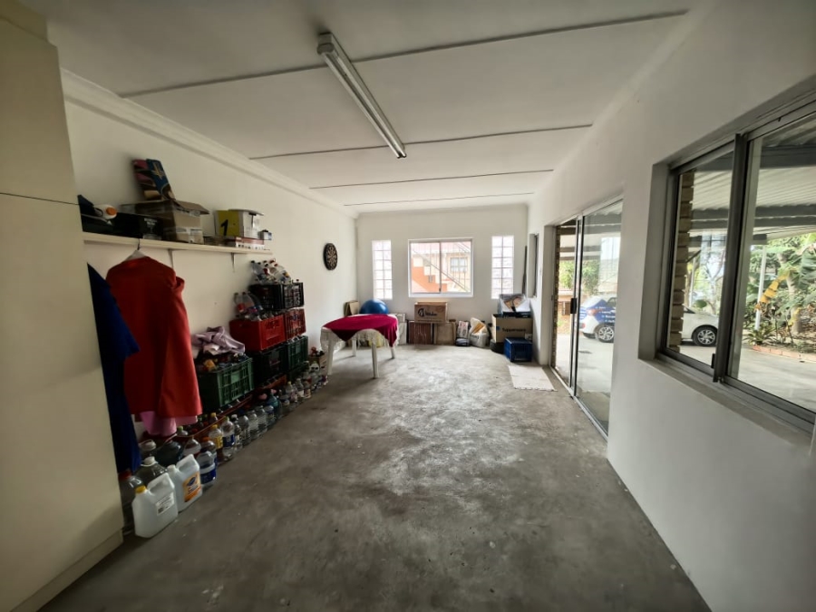 5 Bedroom Property for Sale in Reservoir Hills KwaZulu-Natal