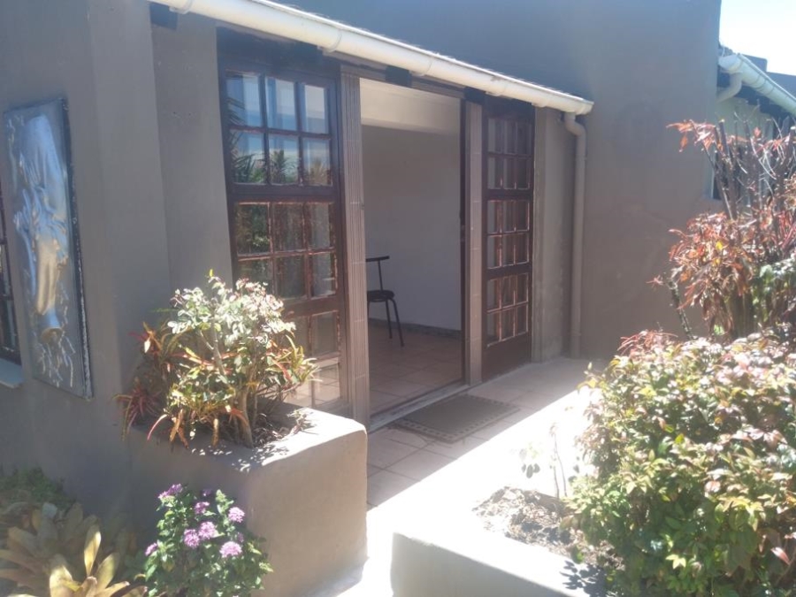 2 Bedroom Property for Sale in Margate KwaZulu-Natal