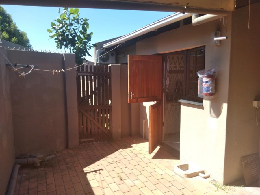 2 Bedroom Property for Sale in Margate KwaZulu-Natal