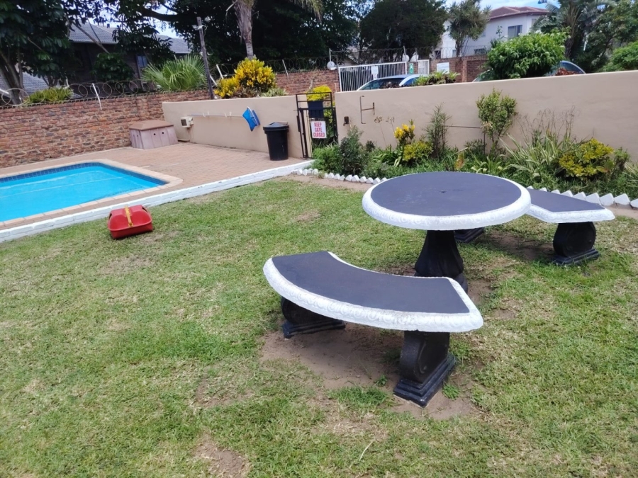 1 Bedroom Property for Sale in Uvongo Beach KwaZulu-Natal