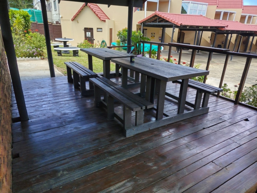 1 Bedroom Property for Sale in Uvongo Beach KwaZulu-Natal