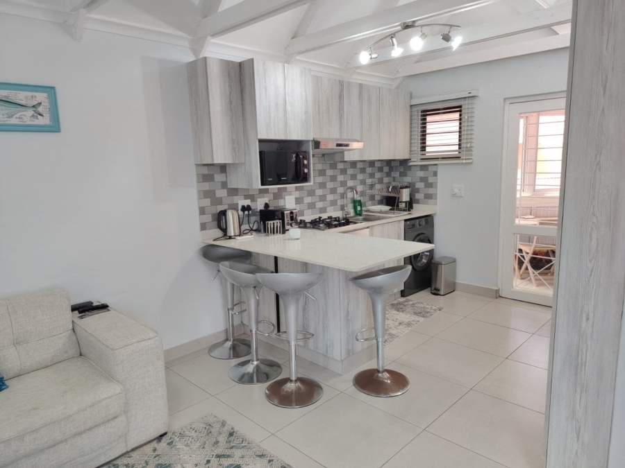 1 Bedroom Property for Sale in Uvongo Beach KwaZulu-Natal
